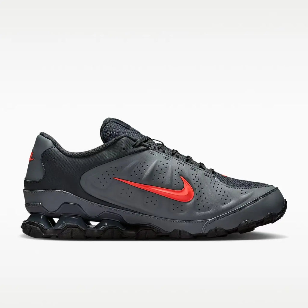Nike Reax 8 SL | Low-Top Training Shoes | Men
