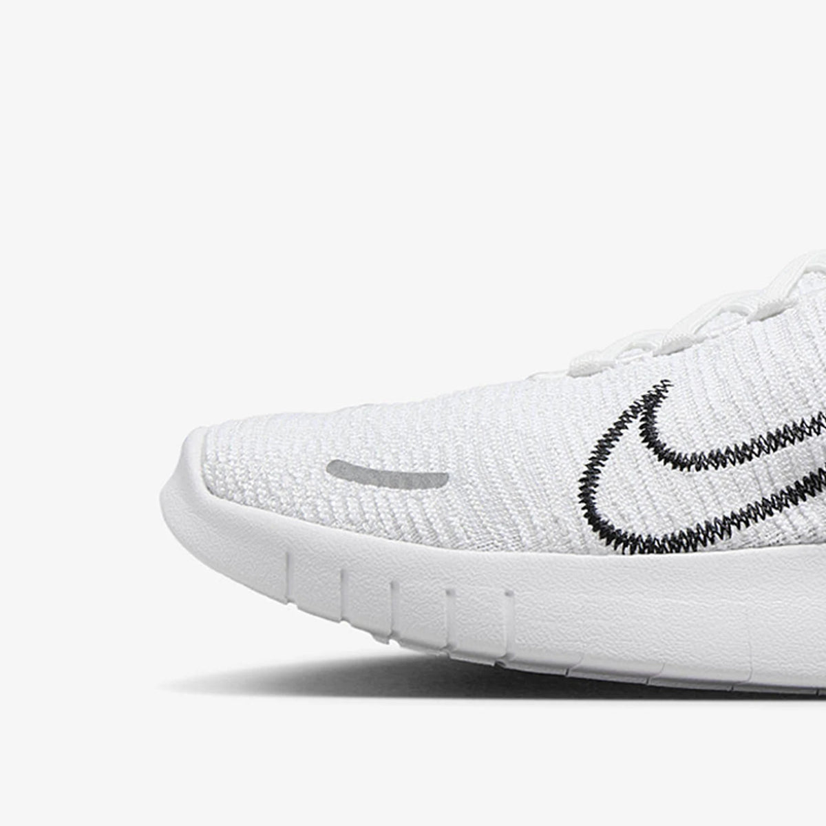 Nike FB1276-104 | Low-Top Athletic Shoes | Men